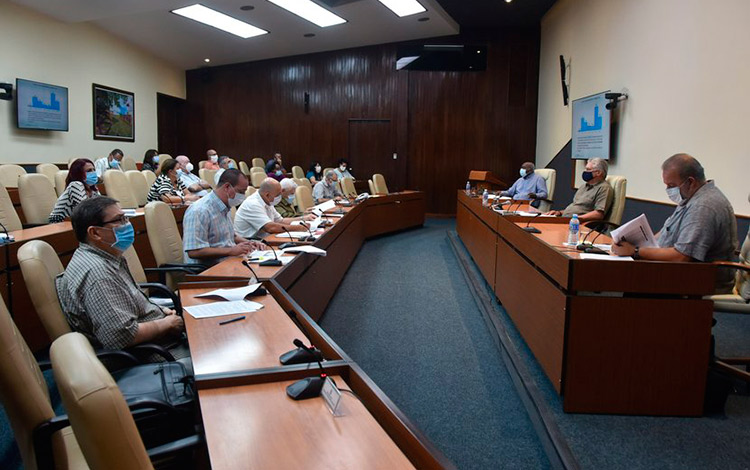 Reunión de análisis de la COVID-19 en Cuba, encabezada por el presidente, Miguel Díaz-Canel, el 21 de septiembre de 2020.