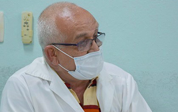 Dr. Pedro Figueroa González, vice director quirúrgico del hospital universitario Arnaldo Milián Castro, de Villa Clara.