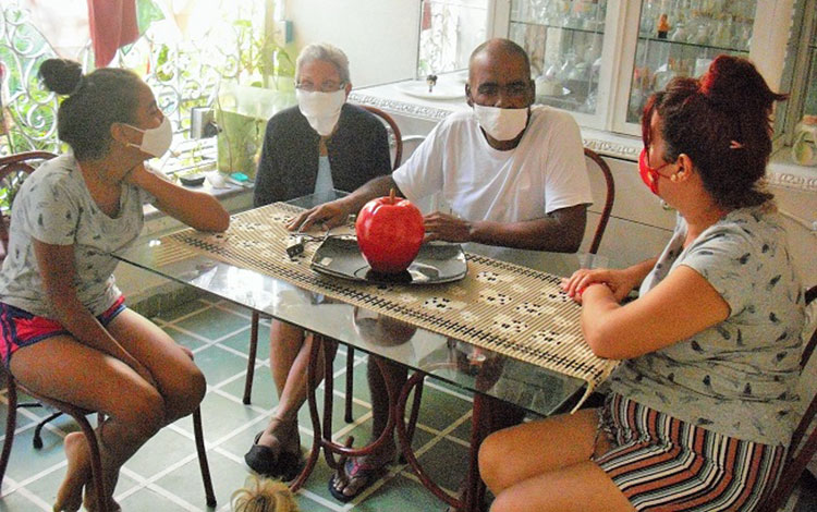 Alberto de León Benítez, paciente operado de un aneurisma aórtico abdominal.