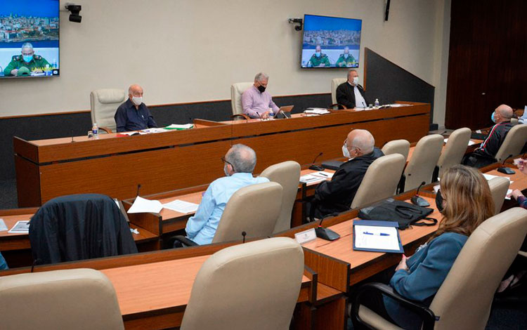 Reunión de análisis de la COVID-19 en Cuba, encabezada por el presidente, Miguel Díaz-Canel.