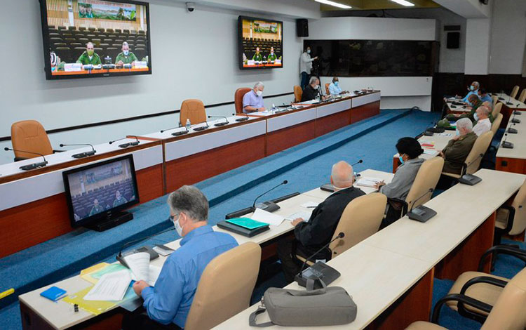 Reunión de análisis de la COVID-19 en Cuba, encabezada por el presidente, Miguel Díaz-Canel, el 24 de febrero de 2021.
