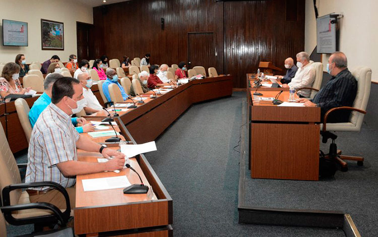 Reunión de análisis de la COVID-19 en Cuba, encabezada por el presidente, Miguel Díaz-Canel.