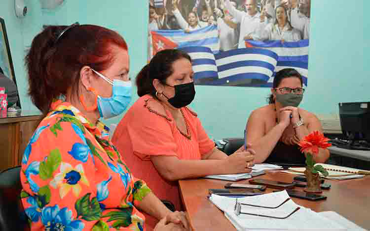 Conferencia de prensa sobre la llegada a Villa Clara del candidato vacunal Abdala, para el personal de la Salud.