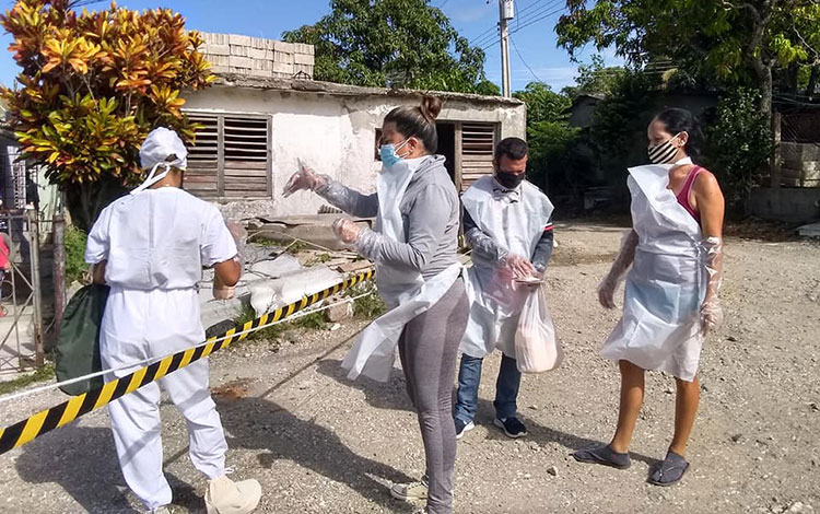 Activistas en zona en aislamiento en Santa Clara.