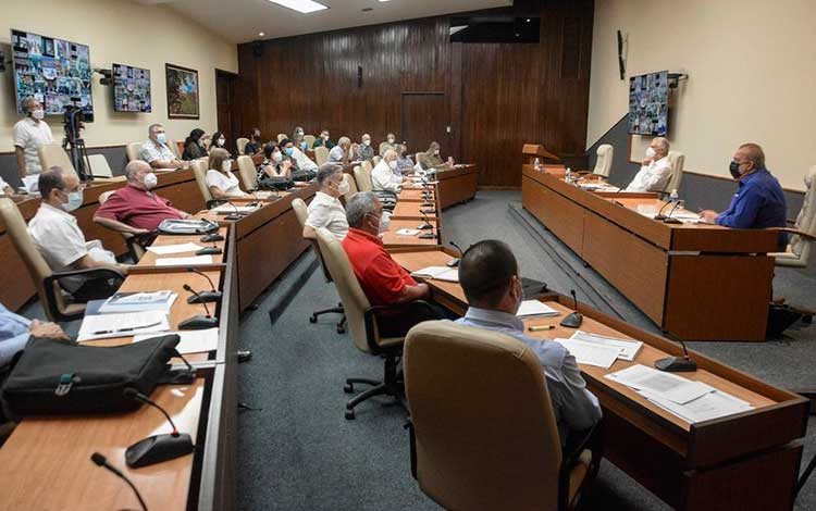 Reunión del Grupo Temporal de Trabajo del Gobierno de Cuba para el enfrentamiento a la COVID-19.