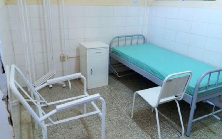 Mantenimiento al mobiliario de las salas del hospital. Mantenimiento al mobiliario de las salas del hospital.