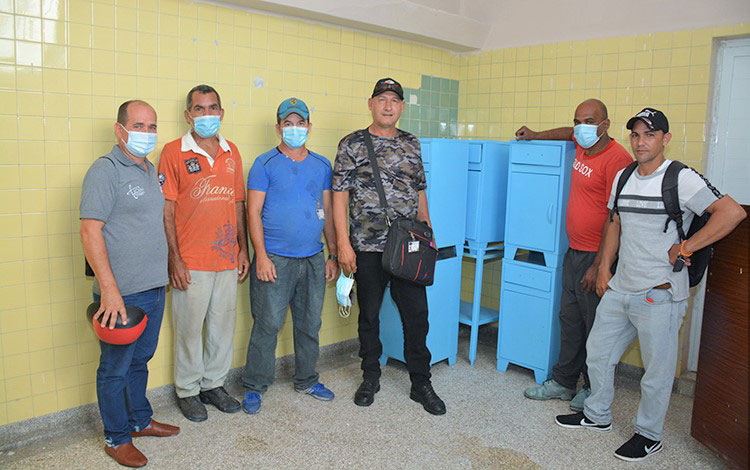 Parte de los integrantes de la brigada del Centro Provincial de Electromedicina. Parte de los integrantes de la brigada del Centro Provincial de Electromedicina.