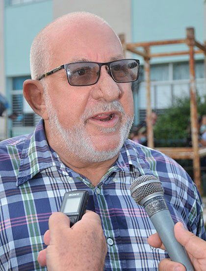 Mario Llanes Sarduy, jefe del departamento de Inversiones en la dirección provincial de Salud. Mario Llanes Sarduy, jefe del departamento de Inversiones en la dirección provincial de Salud.