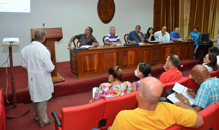 Reunión de análisis para el reinicio del curso escolar en la Universidad de Ciencias Médicas de Villa Clara. Reunión de análisis para el reinicio del curso escolar en la Universidad de Ciencias Médicas de Villa Clara.