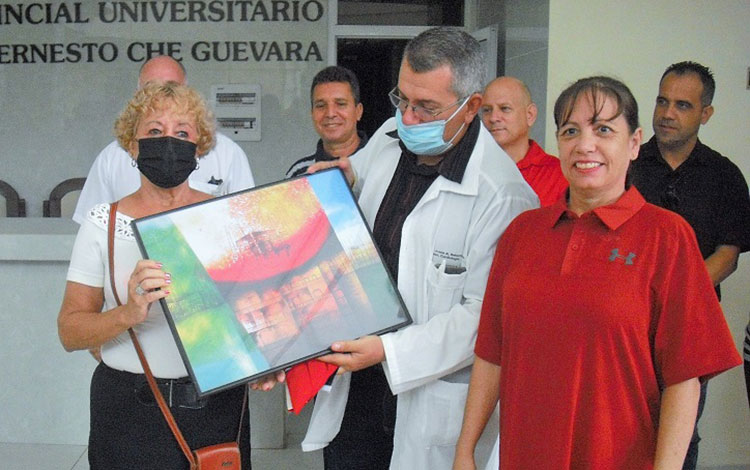 Central de Trabajadores de Cuba reconoce a la Sociedad Cubana de Cardiología en Villa Clara. Central de Trabajadores de Cuba reconoce a la Sociedad Cubana de Cardiología en Villa Clara.