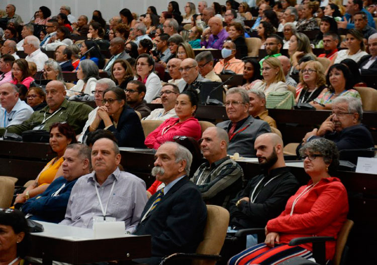 Participantes en la IV Convención Internacional Cuba-Salud 2022.