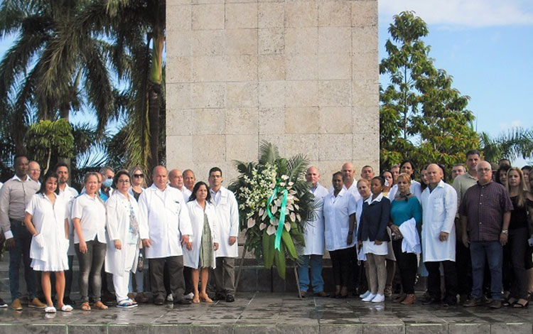 Inicio de la jornada de homenaje a los trabajadores de la Salud.