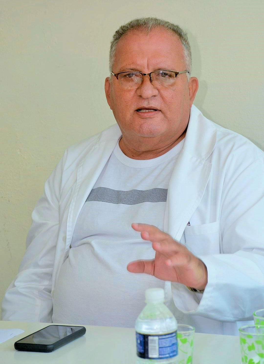 Doctor Armando Fernández Alegret, director del hospital pediátrico de Villa Clara.