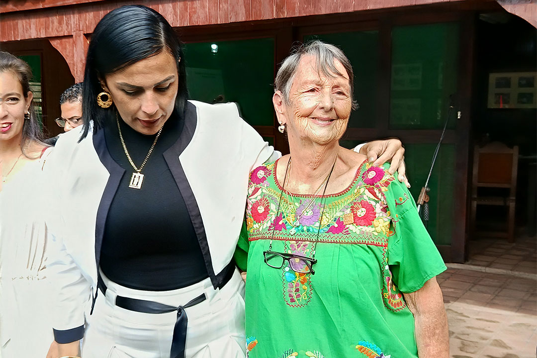 Reconocimiento a trabajadores de la Salud en Villa Clara.