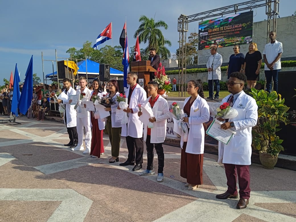 Graduación de Ciencias Médicas.