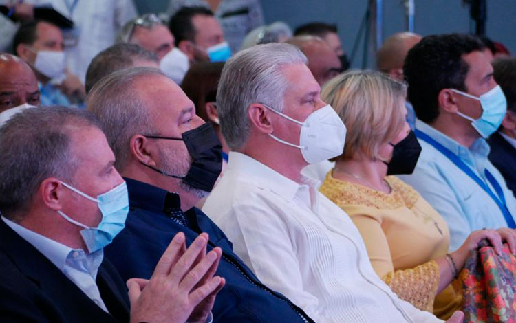 Presidente cubano, Miguel Díaz-Canel Bermúdez, y el primer ministro, Manuel Marrero Cruz, presiden la inauguración de la 40 Feria Internacional de Turismo.